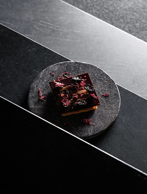 A decadent chocolate dessert served for Valentine's Day at Dans le Noir ?